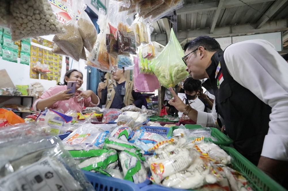 RIDWAN KAMIL NGEGAS: Pokoknya Jawa Barat Jangan Sampai Impor Beras