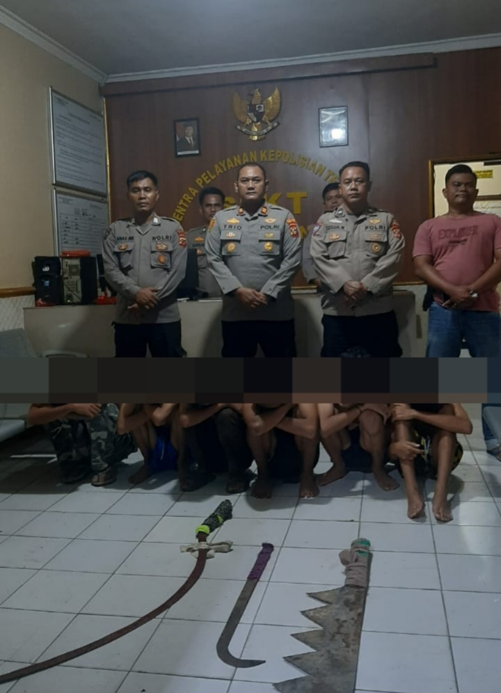 Aksi Tawuran Remaja Digagalkan, Polsek Juntinyuat Amankan 6 Pelajar dan Senjata Tajam  