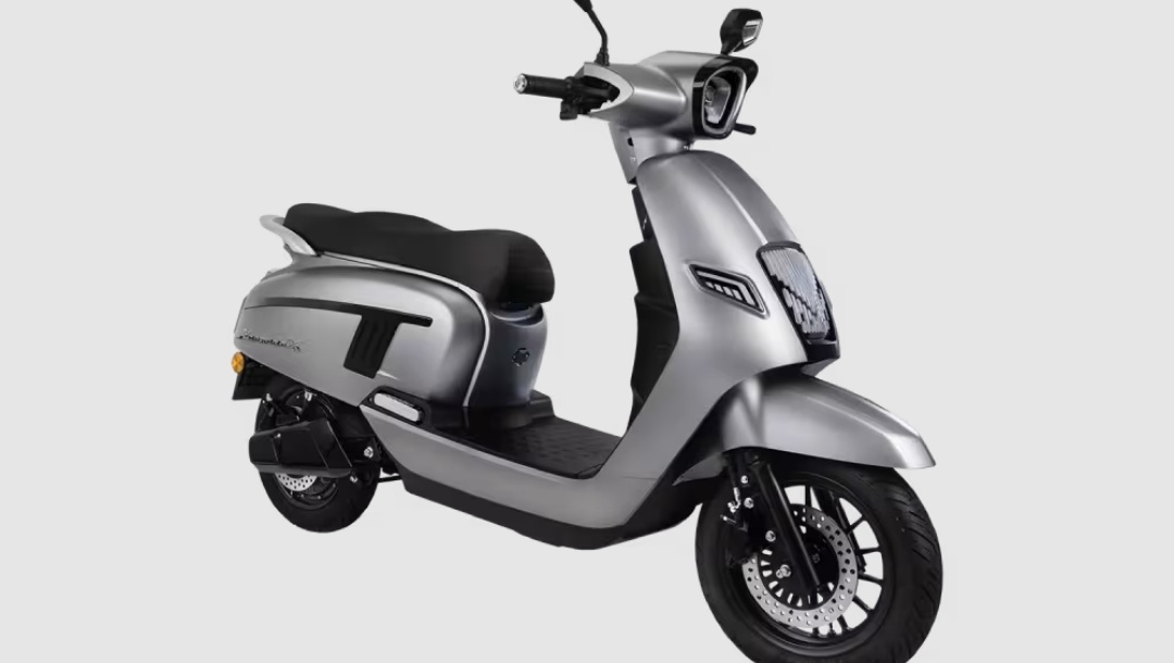 Rekomendasi 4 Motor Listrik yang Cocok untuk Ojol Versi Mirip Vespa Matic, Harga Terjangkau di 2025