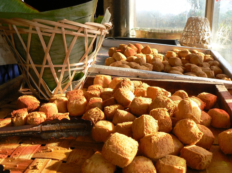 Cek 4 Kedai Tahu Sumedang Paling Legendaris yang Selalu Ramai Pengunjung Ini