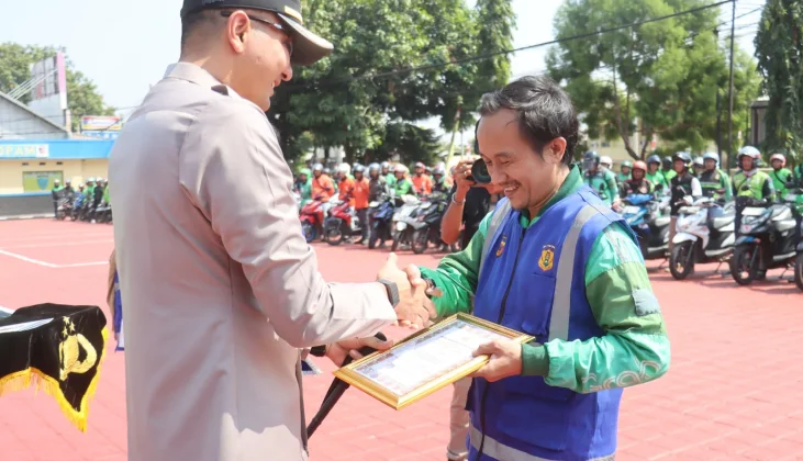 Bantu Ungkap Kasus Pembunuhan, Ojol di Majalengka Raih Penghargaan Kapolres