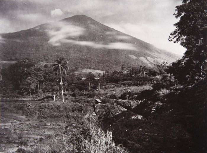 Jalan Tol Kuningan Bakal Melingkari Gunung Berapi Tertinggi di Jawa Barat, Terakhir Meletus Tahun 1937