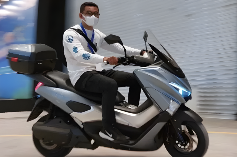 4 Jenis Motor Listrik Desain Mirip NMAX 2025 Budget Mulai dari Rp15 Juta, Rupa Eksklusif untuk Orang Kantoran