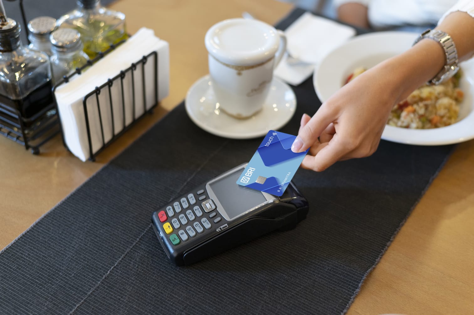 Waspada Modus Kejahatan, Ini Tips Aman Bertransaksi dengan Kartu Kredit BRI