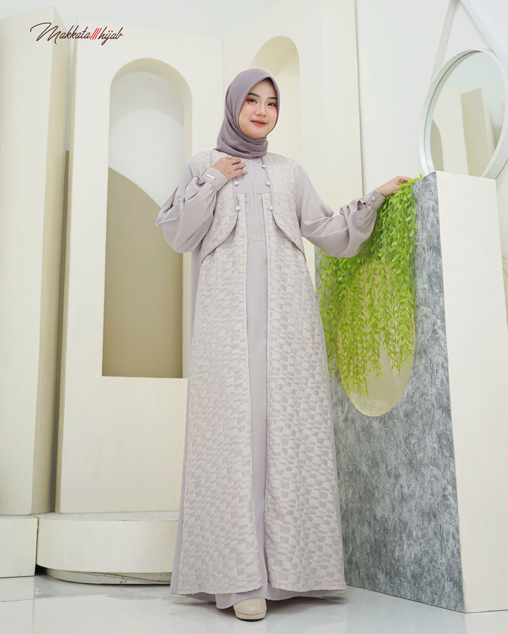 Pilihan Warna Gamis yang Cocok untuk Kulit Sawo Matang