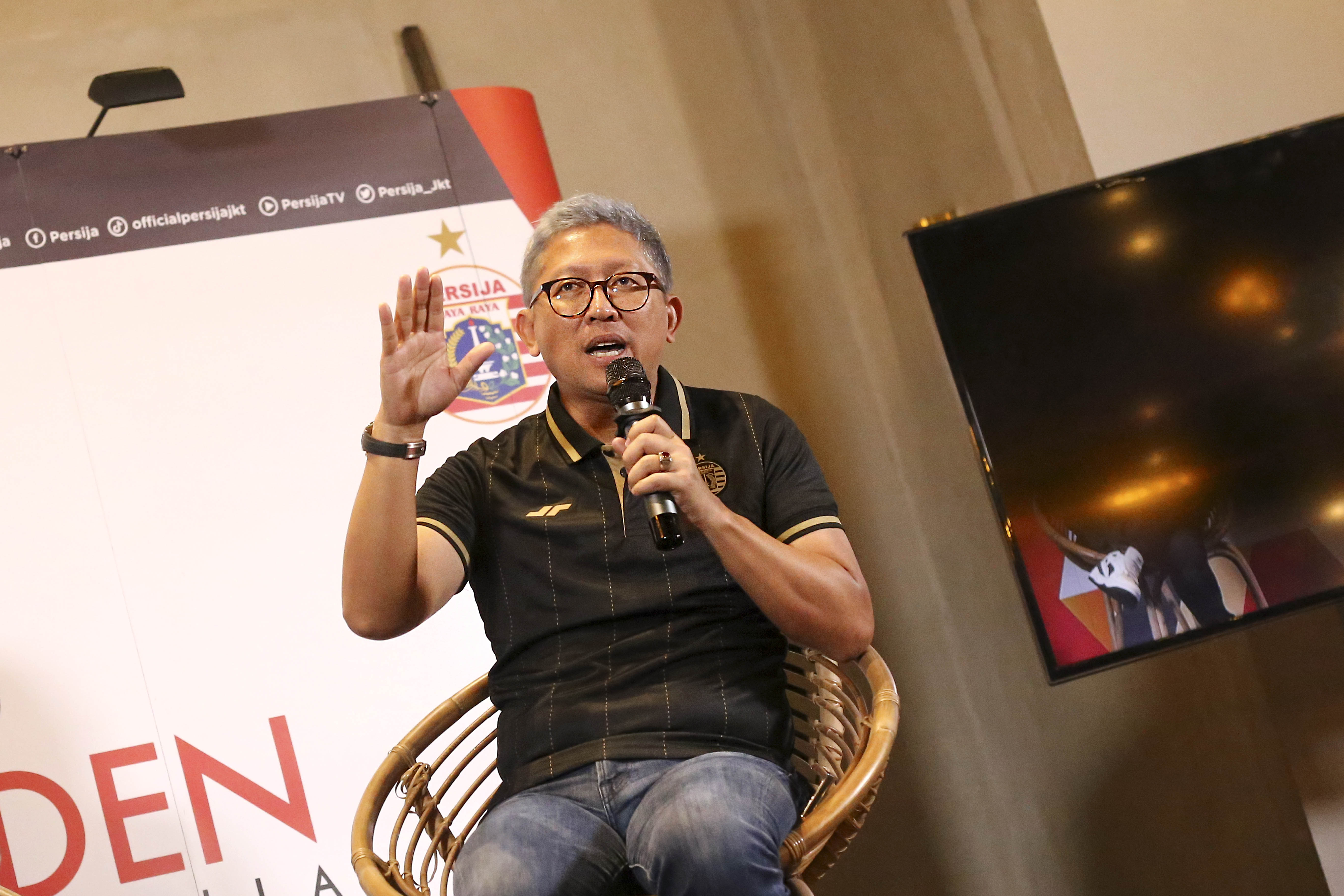 Diisukan ke Persija, Thom Haye Justru Gabung Persib, Bos Macan Kemayoran Beberkan Faktanya!