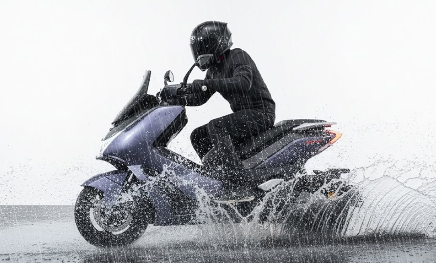 Apakah Motor Listrik Uwinfly Boleh Kena Hujan dan Berisiko Terkena Konsleting? Oh Ternyata!