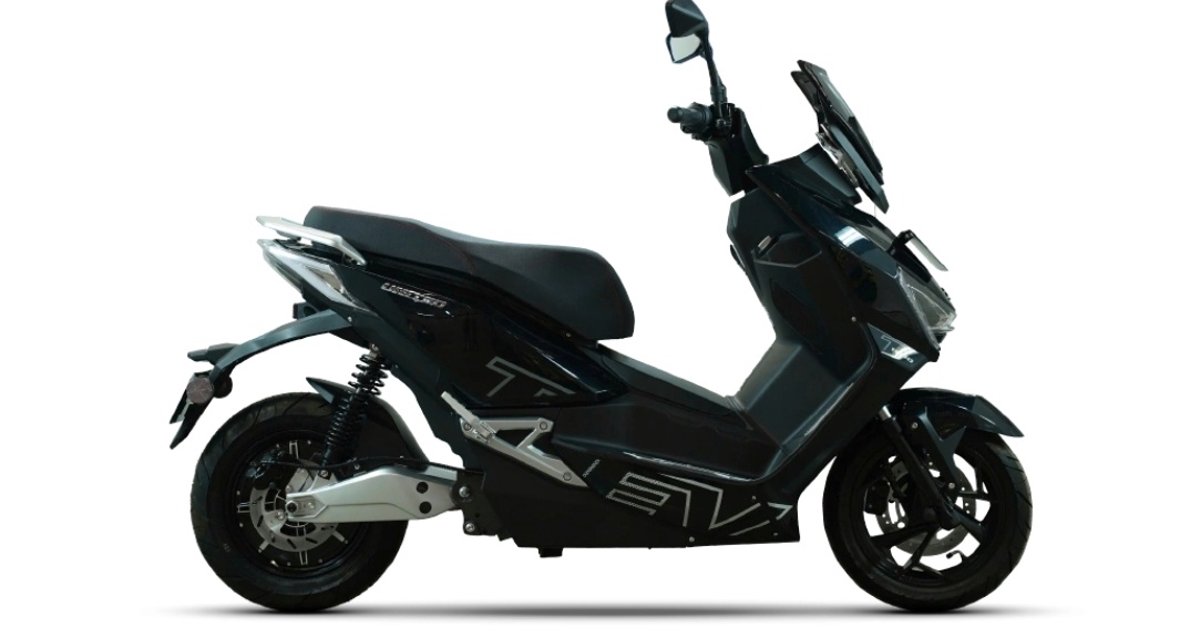 Kredit Motor Listrik untuk Ojol dari United T1800: Desain Mirip PCX, Cicilan Masuk Akal di Rp740 Ribu 
