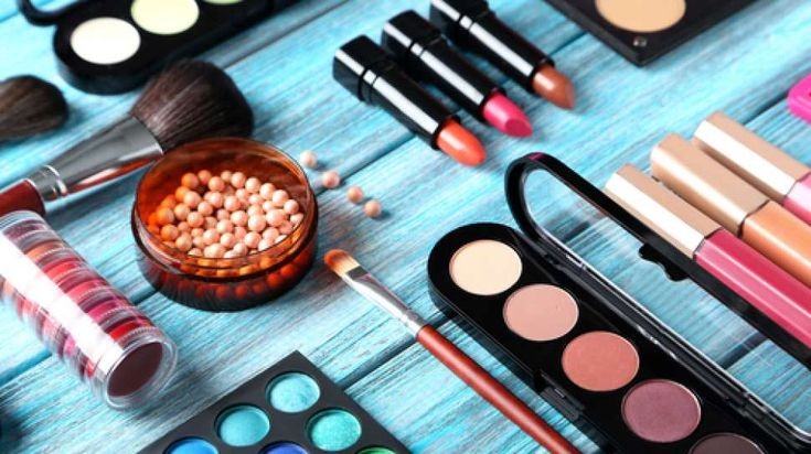 Ketahui, Inilah Tips Menggunakan Eye Makeup untuk Mata yang Mudah Berair, Agar Tak Mudah Luntur