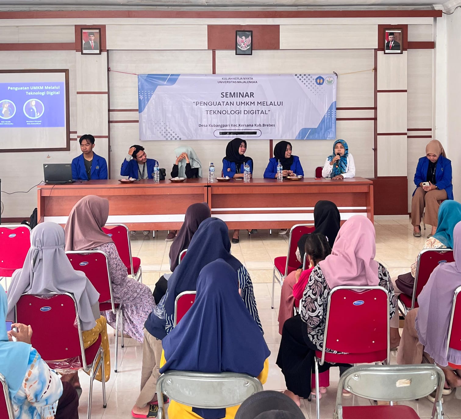 Mahasiswa KKN Unma Gelar Seminar Teknologi Digital kepada UMKM Desa Kubangsari Brebes