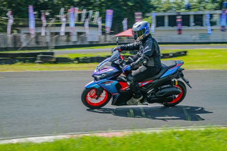 AEROX TRACK DAY, Enjoy Sensasi Berkendara Super Sport AEROX ALPHA di Lintasan Sirkuit