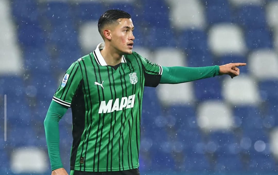 AC Milan Serius Pantau Jay Idzes, Harga Sang Bek Timnas Indonesia Disebut Bisa Naik Drastis!