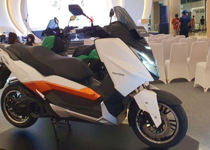 Mampu Tembus 130 Km, Desain Mirip NMAX, Berikut Fitur & Keunggulan Lengkap Motor Listrik Polytron Fox 500