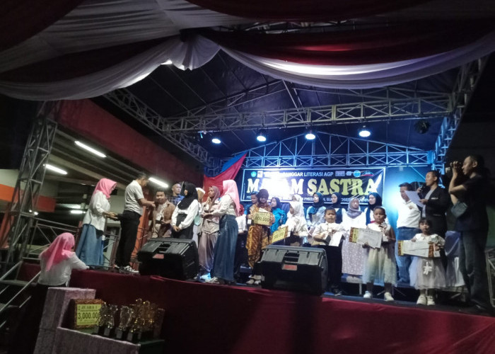 Malam Sastra Festival Sanggar Semarak, Literasi AGP Kerjasama Kemedsikbud Ristek Gelar Tiga Lomba