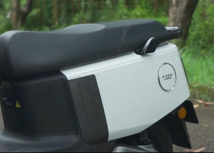 Review Polytron Fox 200: Motor Listrik Urban Harga Rp11 Jutaan, Punya Fitur Lampu Sein Pintar untuk Ibu-ibu