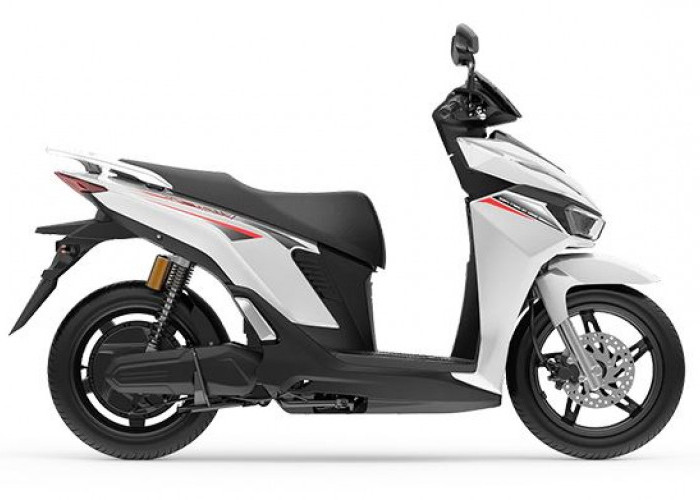 Mirip Vario, Bisa Pakai 2 Baterai, Tembus 160 Km, Cek Spesifikasi & Harga Motor Listrik Vinfast Viper Baru