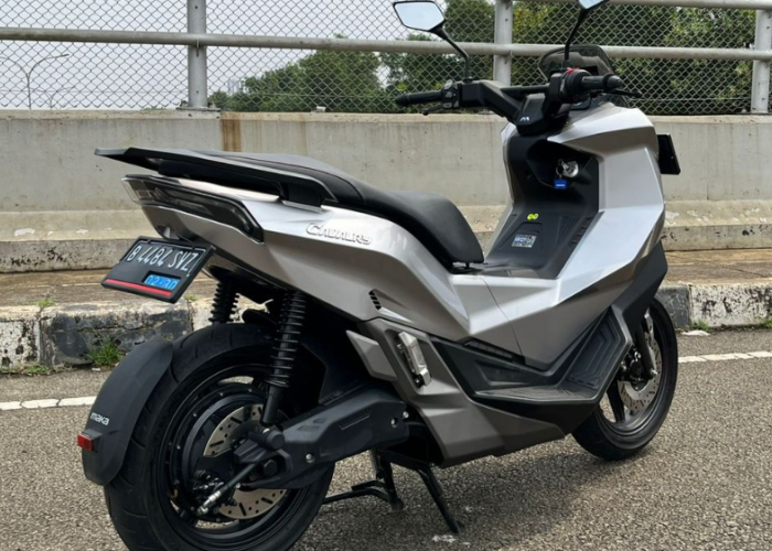 5 Motor Listrik Mirip NMAX Paling Dicari, Bodi Gambot Kencang, Jarak 160 Km, Nyaman Touring dan Irit Harian