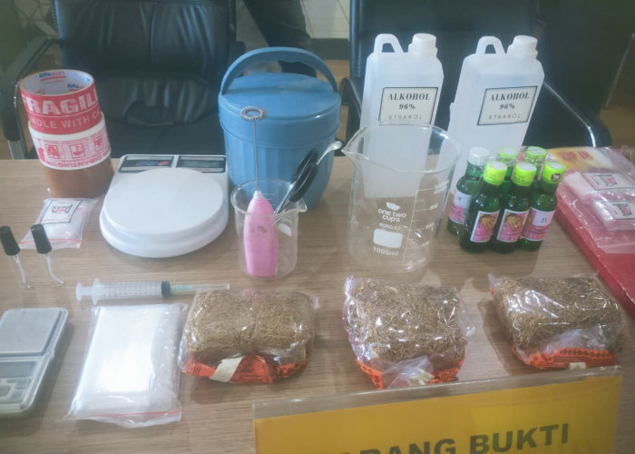 Majalengka Darurat Narkoba, Ibu Rumah Tangga Produksi Tembakau Sintetis Rumahan Dibekuk Polisi