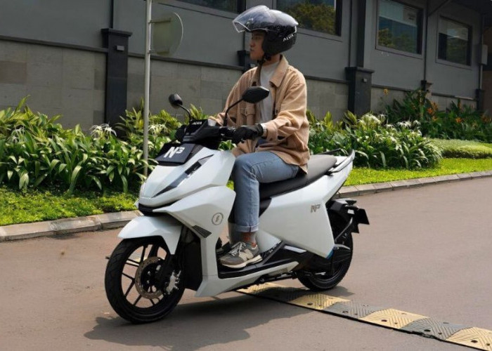  Cicilan 350 Ribuan & DP Fleksibel, Kredit Motor Listrik Alva N3 Tenaga 4500W, Jarak 140 Km, Desain Futuristik