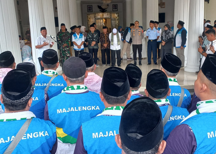 Bupati Eman Suherman Lepas Calon Jamaah Haji Berangkat ke Tanah Suci