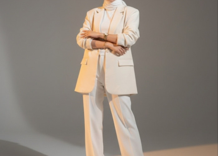 Gak Perlu Bayar Mahal! Ini Kumpulan Prompt Gemini AI Edit Foto Sendiri di Studio Mirip Photoshoot Elegan Abis