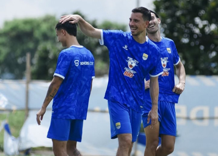 Meski Berlabel Timnas, Thom Haye dan Eliano Reijnders Tak Dianggap Spesial Oleh Bojan Hodak, Kenapa?