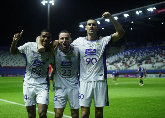 Jelang PSBS Biak vs Persib: Bojan Hodak Minta Maung Bandung Waspada dengan Motivasi Berlipat Badai Pasifik