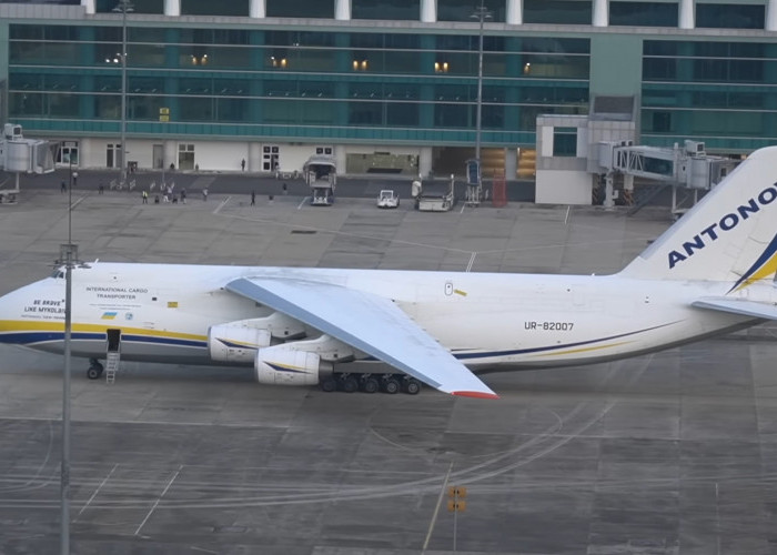 Tentang Pesawat Antonov AN-124 100 M Ruslan yang Mendarat di Bandara Kertajati, Pantas Saja Heboh!