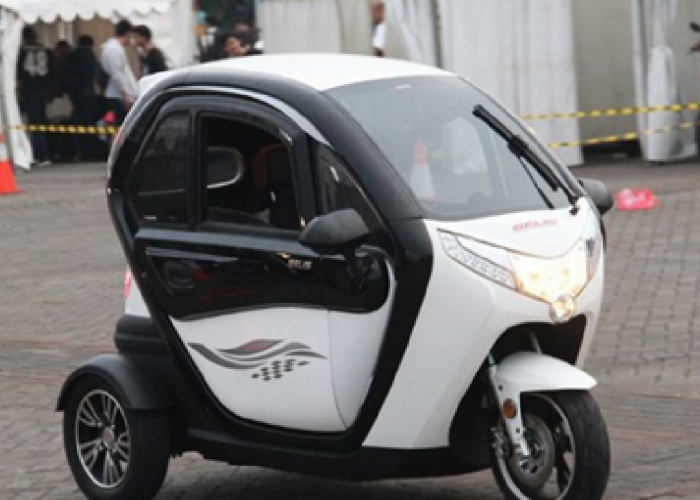 Promo Kredit Selis New Balis! Motor Listrik Roda Tiga Keluarga, Cicilan Super Ringan Rp561 Ribu