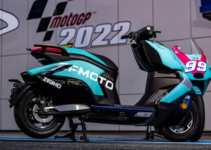 Motor Listrik Zeeho AE8 Torsinya 1000 Cc dengan, Sekali Cas Bisa Tembus 190 Km, Sudah Keyless dengan Fitur NFC