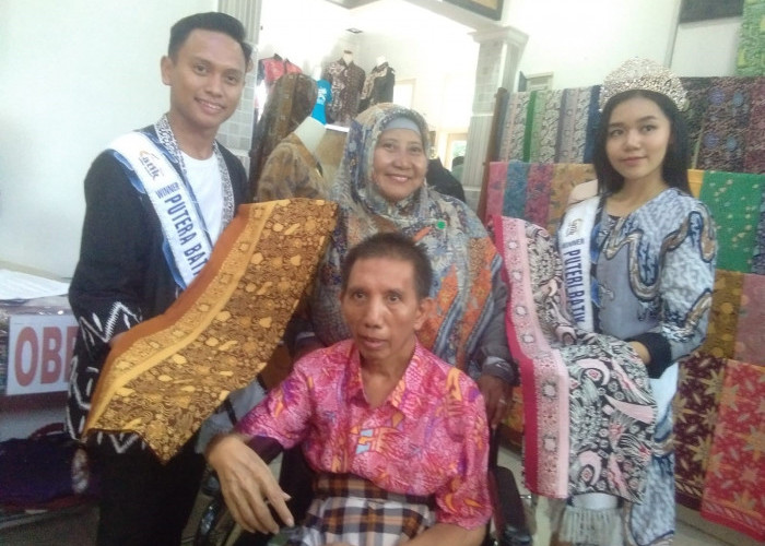Jelang Pemilihan Putra Putri Batik Jawa Barat Kunjungi Galeri Batik Herty Elit