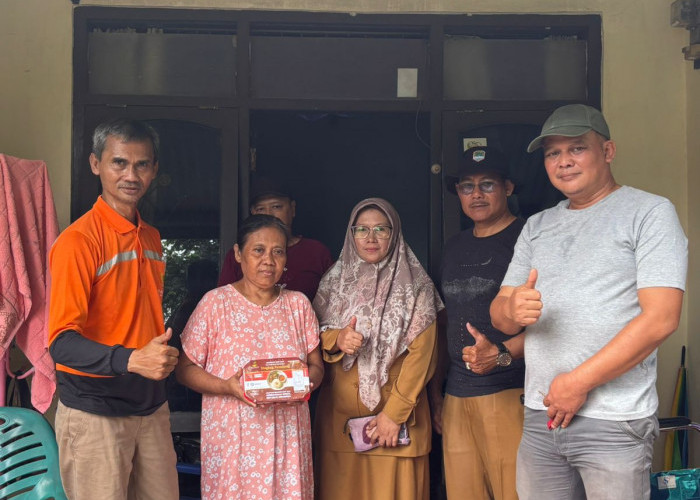 BAZNAS Majalengka Salurkan Bantuan Korban Puting Beliung Leuwimunding, 21 Rumah Rusak Parah dan Ringan