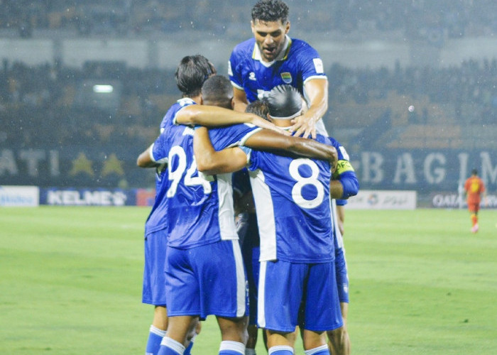 Porno jinsiy aloqa tozalovchi bilan Porno video: koz yoshlari bilan eshakda mulatni sikishdi