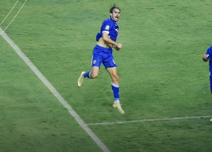 Sempurna! Persib Bandung vs Persik Kediri Tuntas 3-0, Kemenangan ke-13 di Kandang