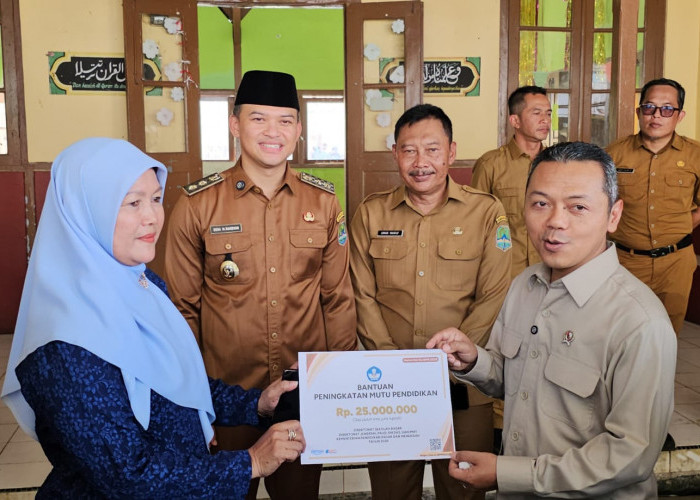 Kunjungan Wamendikdasmen ke Majalengka, Revitalisasi Sekolah Tahun 2026 Capai 71 Ribu.