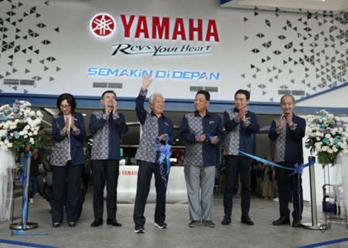 Komitmen Meningkatkan Pelayanan Bagi Konsumen, Yamaha Premium Dealer Hadir di Momen Perayaan Ulang Tahun ke-50