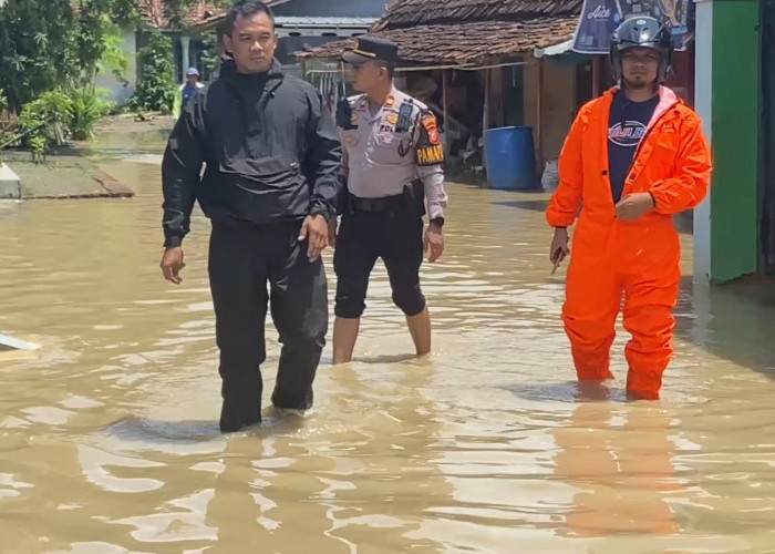 Tanggul Sungai Cimanuk Jebol, 200 Rumah di Ligung Majalengka Terendam Banjir