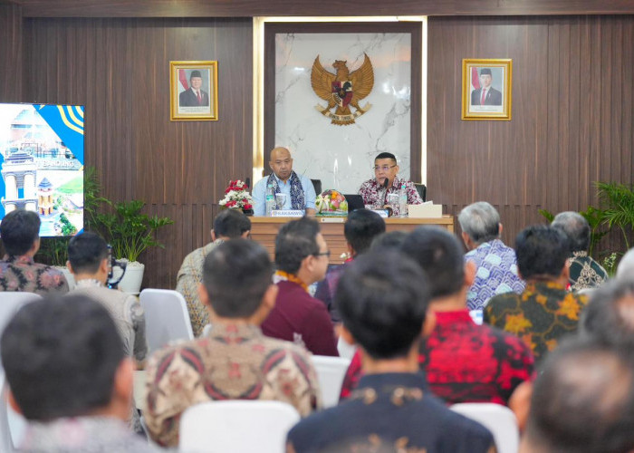 Wamen ATR Ossy Dorong Kantah Kabupaten Bandung Hadirkan Layanan Pertanahan Murah dan Cepat