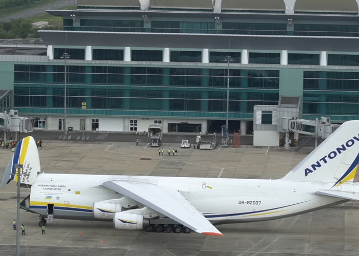 TERUNGKAP! Pesawat Antonov An-124 100 ke Bandara Kertajati Disewa Pengusaha Ini, Didatangkan dari Amerika