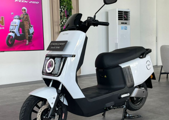 Harga BBM Naik Bikin Pusing, 5 Motor Listrik Under 20 Juta Bisa Tempuh 120 Km dan Hemat Biaya Operasional