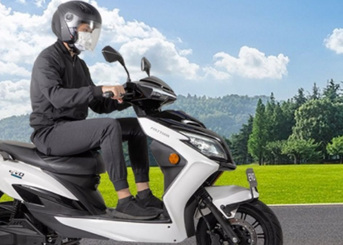 Motor Listrik Polytron Evo 2026 Punya 2 Baterai, Tembus 200 Km, Cas Praktis, Cicilan Mulai Rp650 Ribuan