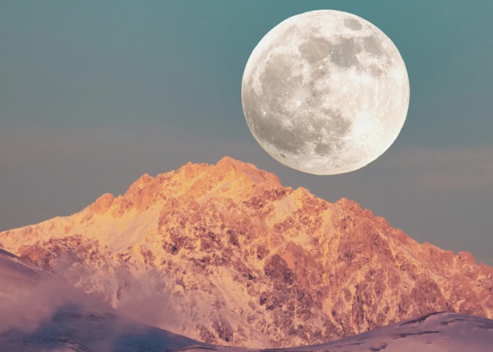 Langit Lagi Nggak Biasa! Ini Penampakan Flower Moon 2026 yang Bikin Merinding!