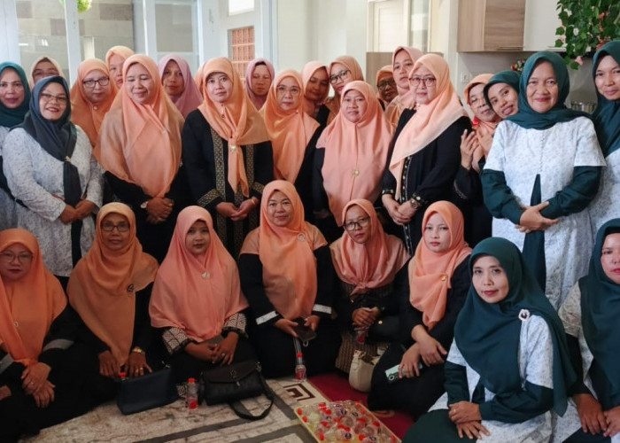 Dharma Wanita Kemenag Indramayu Kunjungi ke Ponpes Ar Rahmat