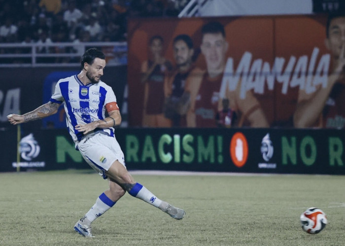 Persib Bandung vs Borneo FC Imbang 1-1, Lebaran di Puncak Klasemen