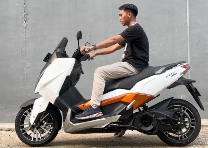 Cicilan Mulai 700 Ribuan, Motor Listrik Polytron Fox 500 Bergaya NMax Tenaga 5.000 Watt Tembus 130 KM