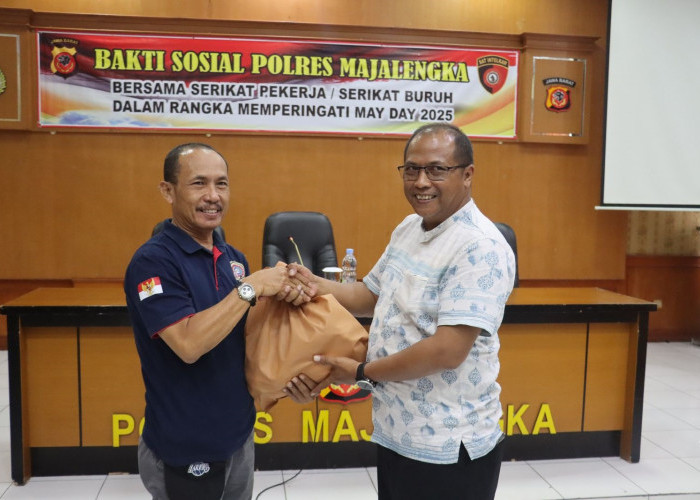 Polres Majalengka Salurkan 400 Paket Sembako untuk Serikat Buruh