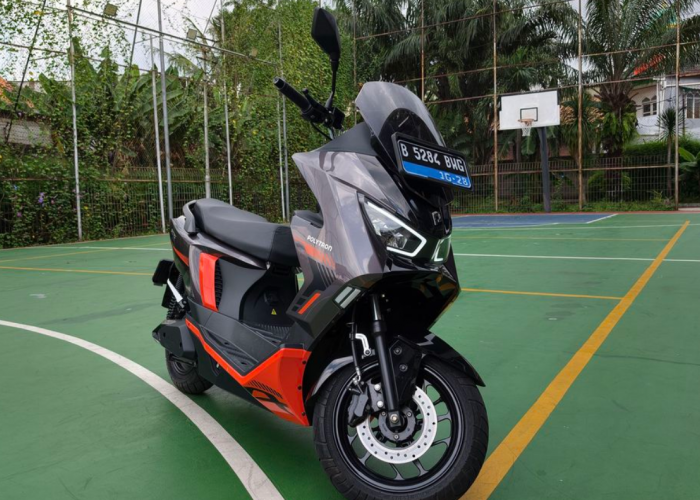 5 Rekomendasi Motor Listrik dengan Kapasitas Baterai Besar dan Bisa Dibawa Touring hingga 180 KM Plus