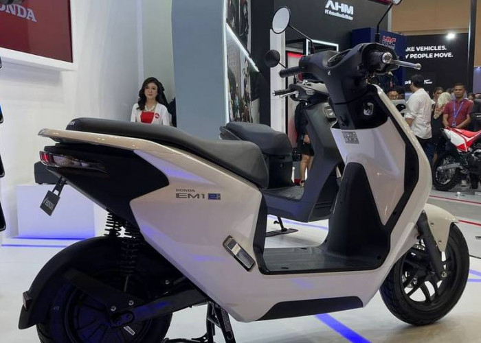 Harga Motor Listrik Honda Turun Gila-Gilaan, CUV e Kini Hanya Rp30 Jutaan Bonus Charger dan Baterai