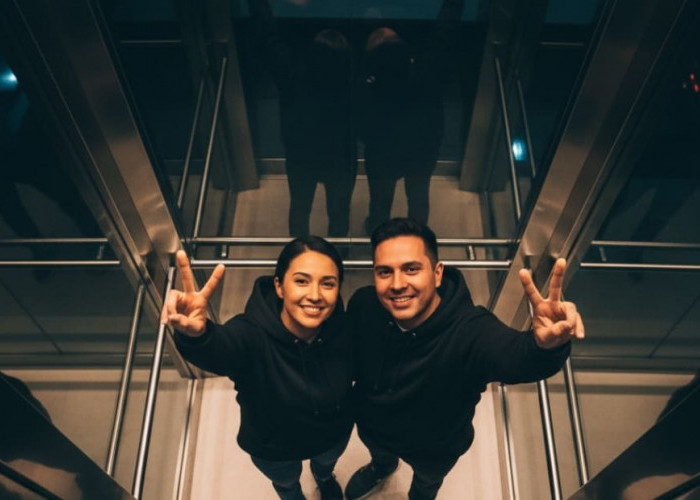 Cobain 5 Prompt Gemini AI Ini, Hasil Estetik Kayak di Studio Foto, Cocok Buat Diri Sendiri atau Sama Pasangan