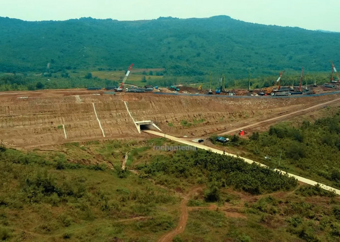 JEMBATAN TERTINGGI di Tol Cisumdawu? Dibangun di Atas Area Longsor, 33 Hari Lagi, Lihat Kondisinya
